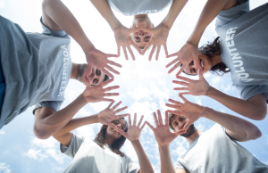 Pandemic Spreads Volunteering, Study Shows