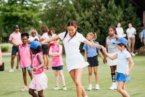 On the Green featured a junior girls’ golf clinic as a way to personally connect tournament participants with the Play Like a Girl mission.